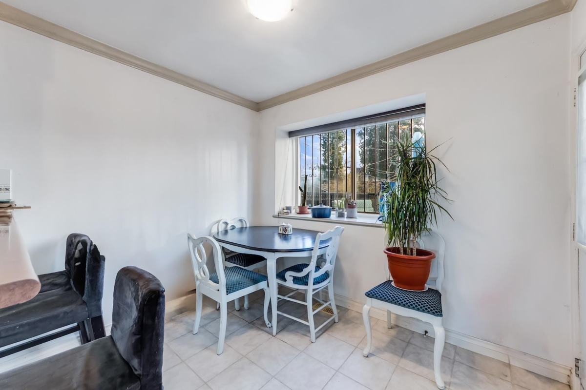 Primary Bathroom Photo of 3150 W 26th Avenue, Vancouver, BC