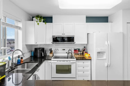 305 6390 196 Street, Langley, BC, Langley — Apartment/Condo for sale