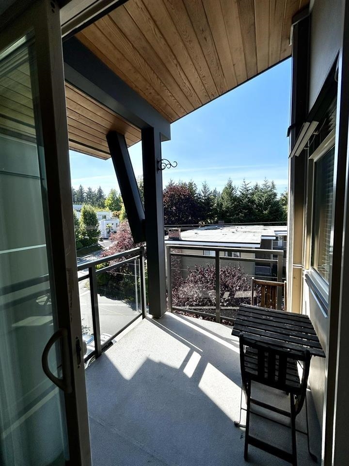 Walk-In Closet Photo of 405 5599 14b Avenue, Delta, BC