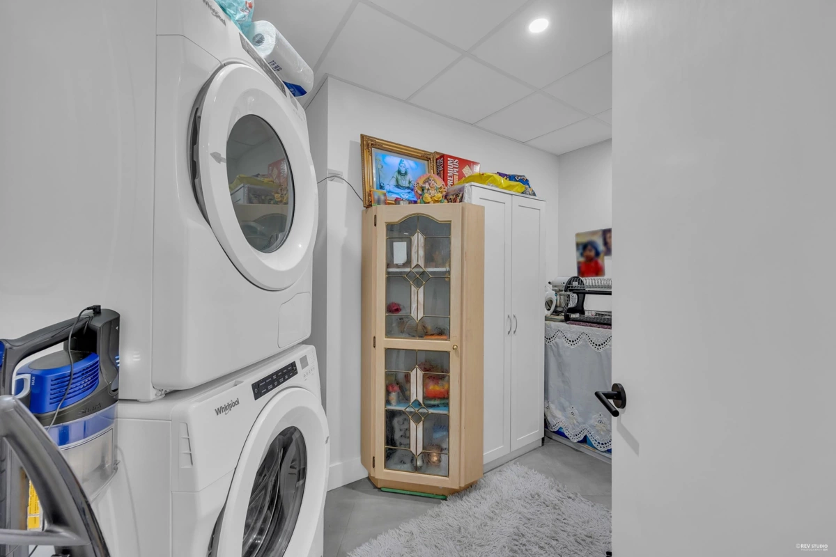 Basement Recreation Room Photo of 101 20416 Park Avenue, Langley, BC