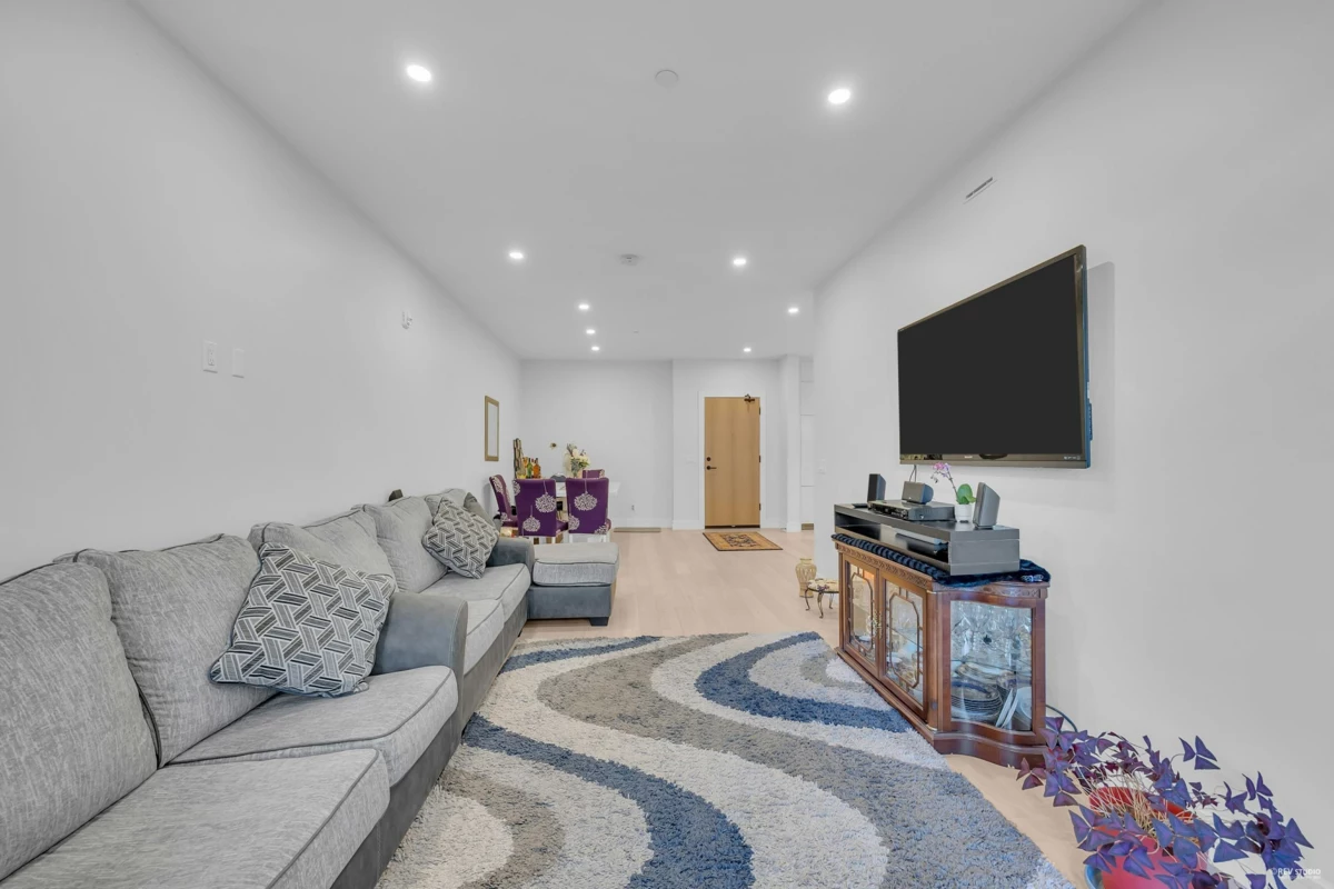 Family Room Photo of 101 20416 Park Avenue, Langley, BC