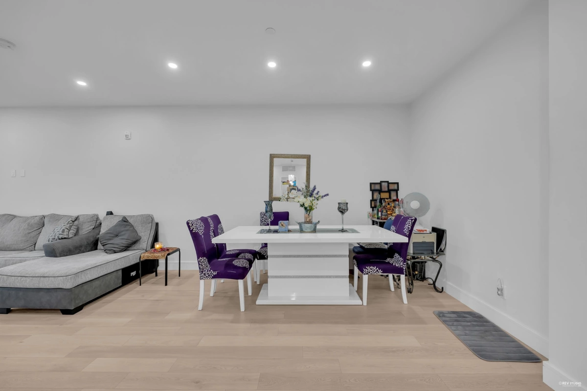 Pantry Photo of 101 20416 Park Avenue, Langley, BC