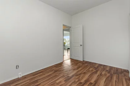 Hallway Photo of 9410 Corbould Street, Chilliwack, BC