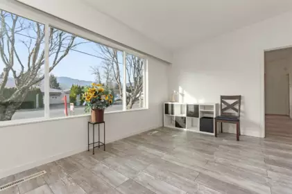 Walk-In Closet Photo of 9410 Corbould Street, Chilliwack, BC