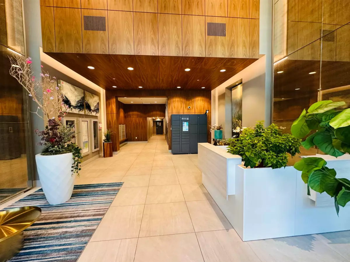 Primary Bathroom Photo of 607 6833 Buswell Street, Richmond, BC