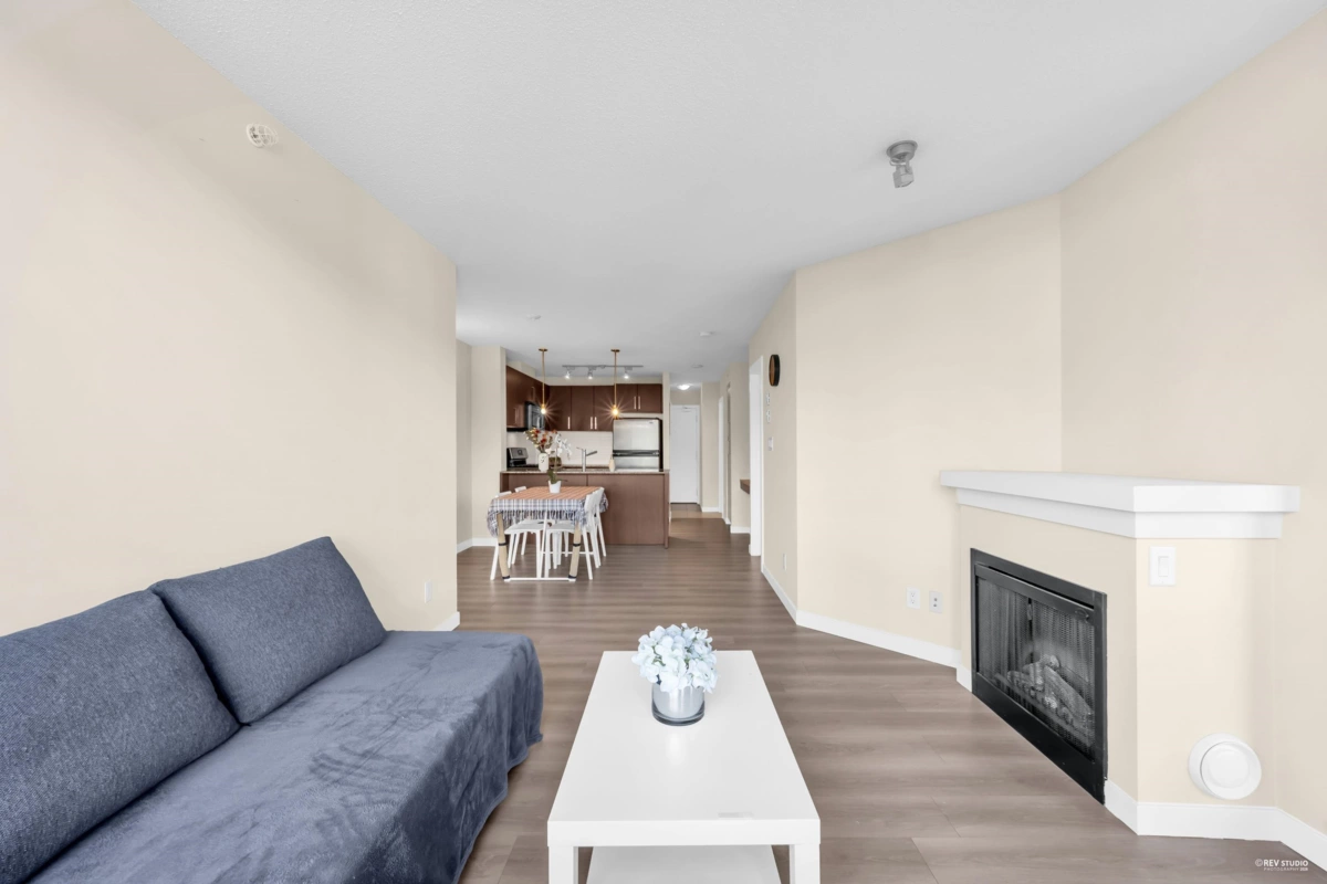 Walk-In Closet Photo of 207 9868 Cameron Street, Burnaby, BC