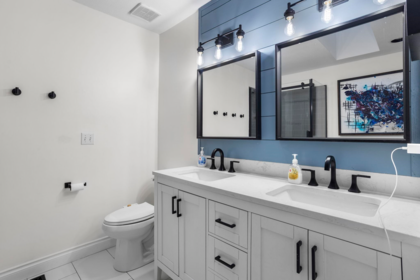 Hallway Photo of 31 Deerwood Place, Port Moody, BC