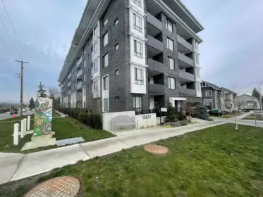 307 13623 N 81a Avenue, Surrey, BC