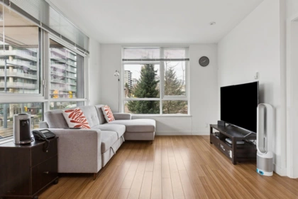 305 9150 University High Street, Burnaby, BC