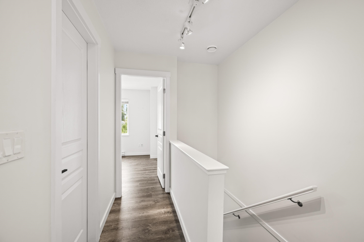 Basement Recreation Room Photo of 32 31098 Westridge Place, Abbotsford, BC