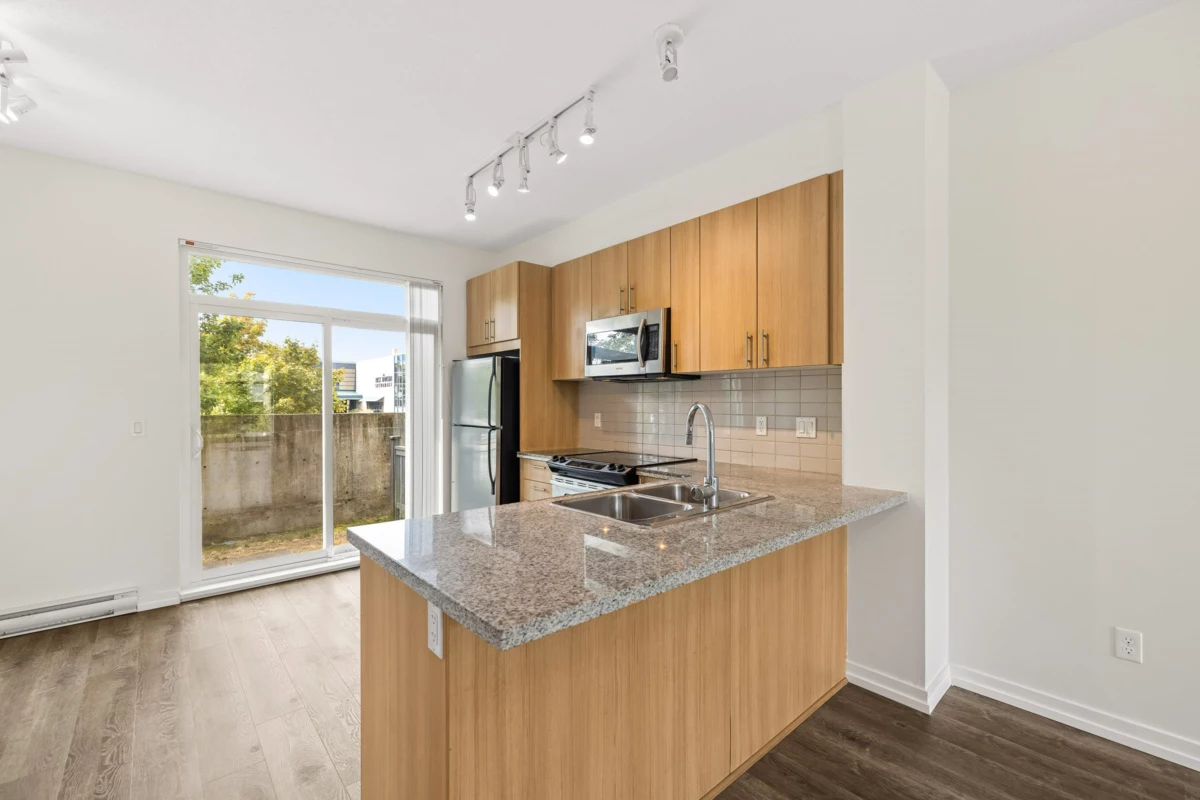Primary Bathroom Photo of 32 31098 Westridge Place, Abbotsford, BC