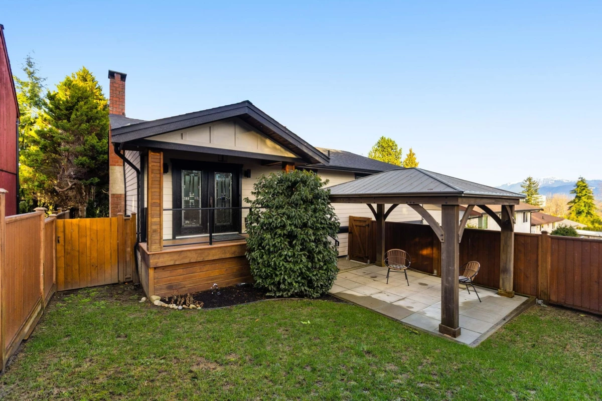 Backyard Photo of 3214 Mariner Way, Coquitlam, BC