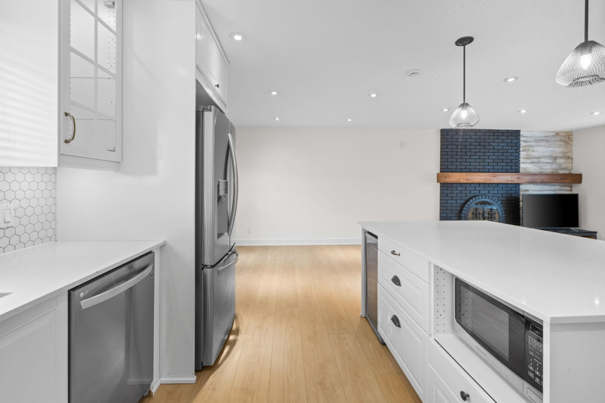 Kitchen Photo of 3214 Mariner Way, Coquitlam, BC