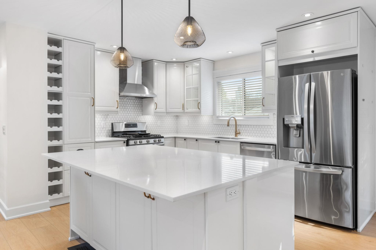 Living Room Photo of 3214 Mariner Way, Coquitlam, BC