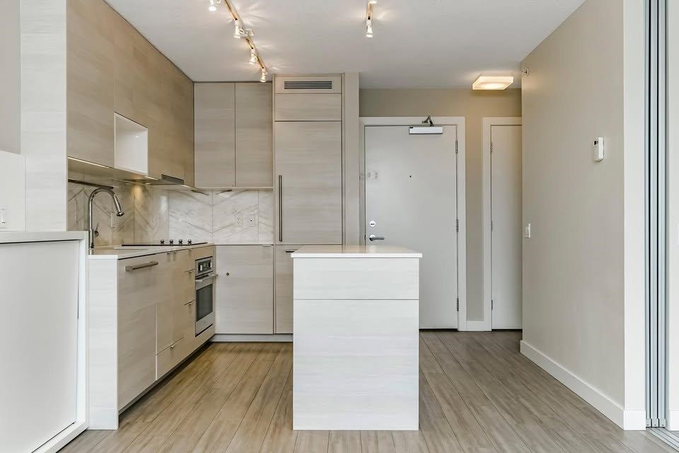 Pantry Photo of 903 13398 104 Avenue, Surrey, BC
