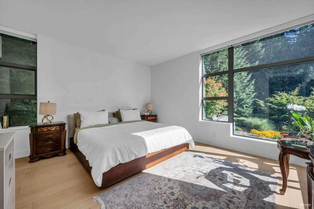 Loft / Bonus Room Photo of 401 3315 Cypress Place, West Vancouver, BC