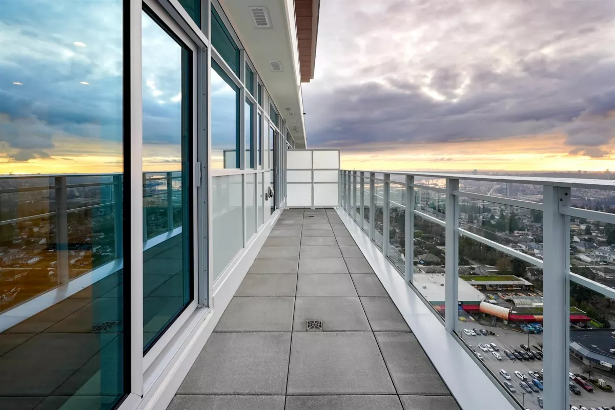 Kitchen Island Photo of 2404 505 Nelson Street, Coquitlam, BC