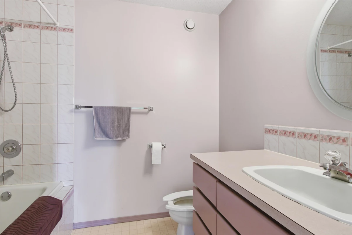 Garage Interior Photo of 1405 227 Street, Langley, BC