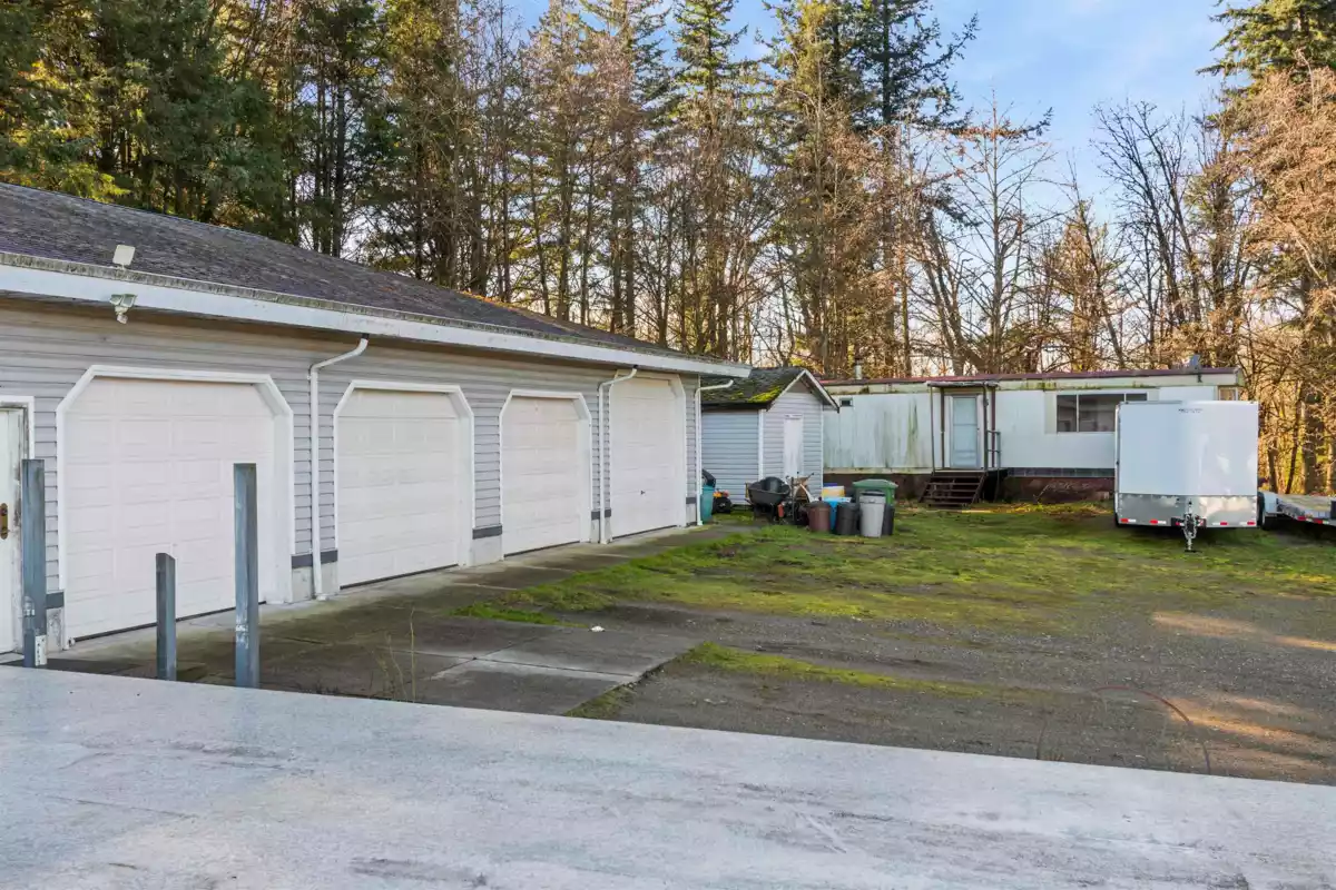 Kitchen Photo of 1405 227 Street, Langley, BC