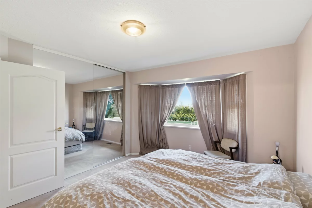 Laundry Room Photo of 1405 227 Street, Langley, BC