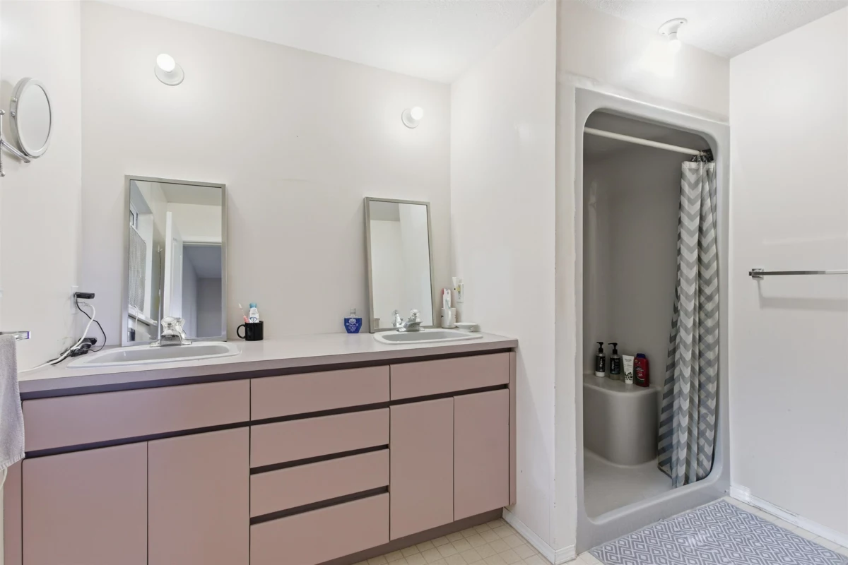 Mudroom Photo of 1405 227 Street, Langley, BC