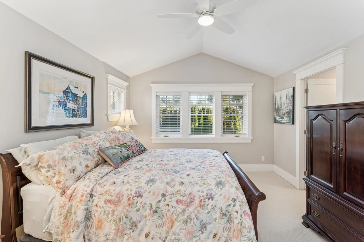 Bedroom 3 Photo of 1155 12th Street, West Vancouver, BC