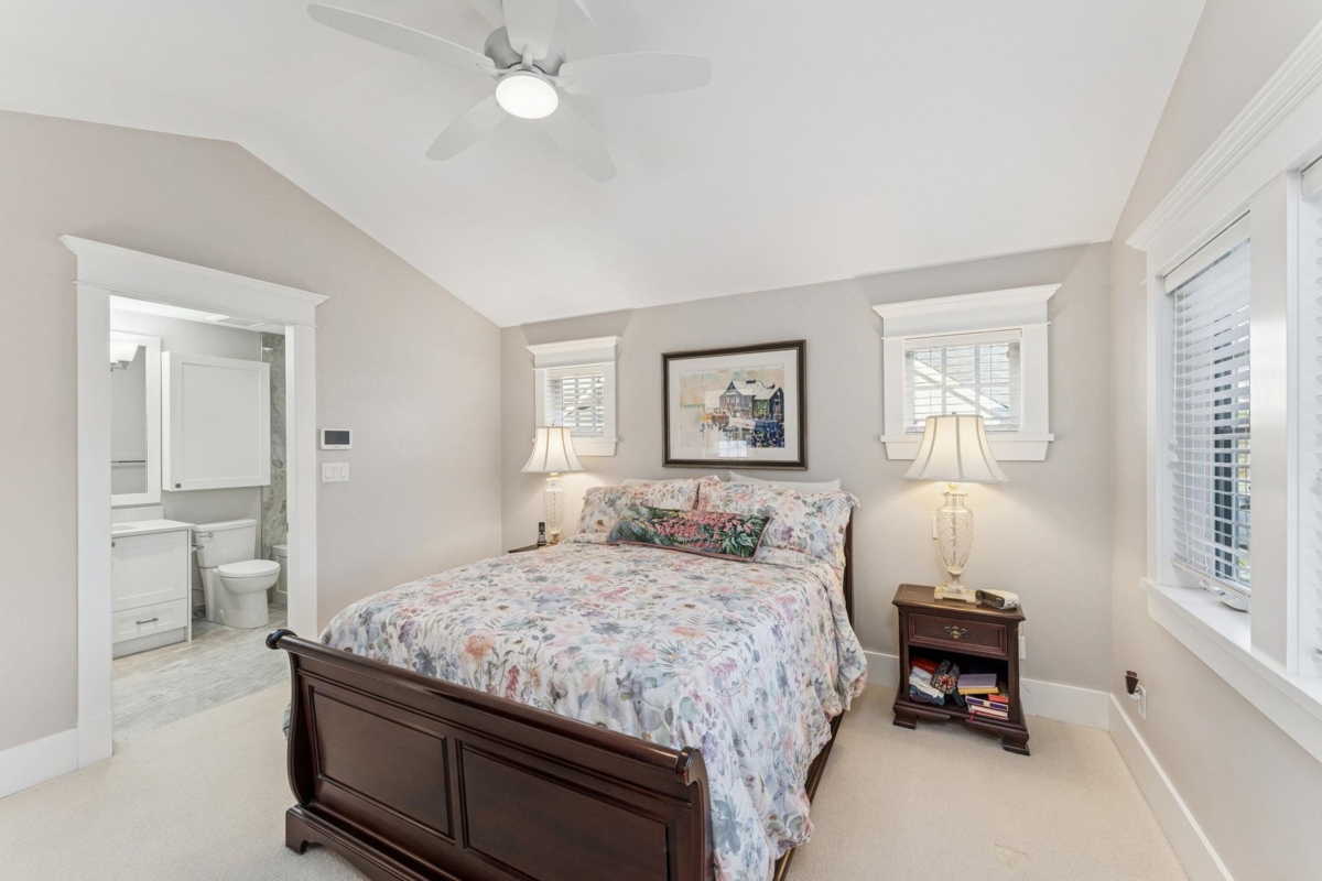 Bedroom 4 Photo of 1155 12th Street, West Vancouver, BC