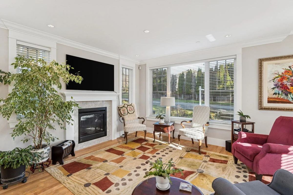 Dining Area Photo of 1155 12th Street, West Vancouver, BC