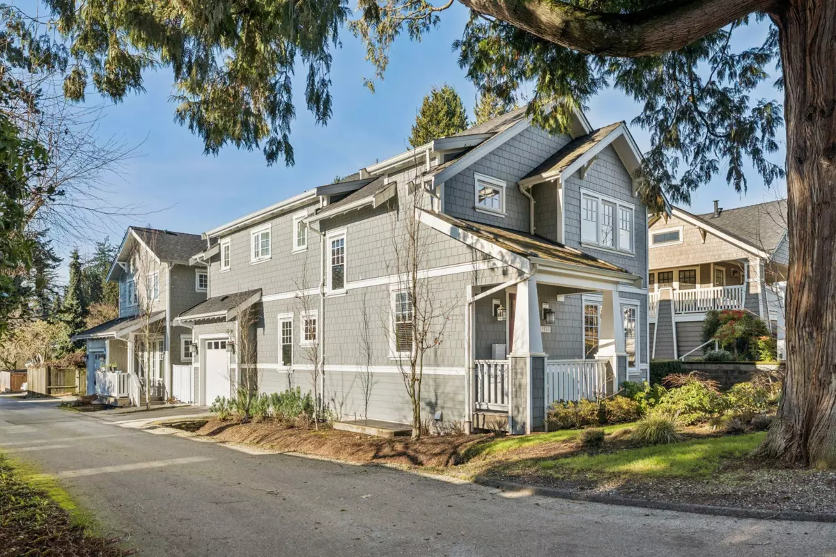Outdoor Deck Photo of 1155 12th Street, West Vancouver, BC