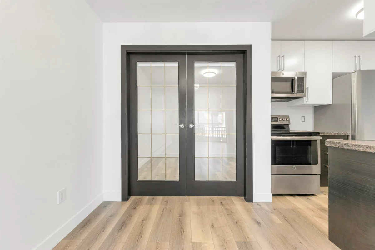 Walk-In Closet Photo of 302 170 E 3rd Street, North Vancouver, BC