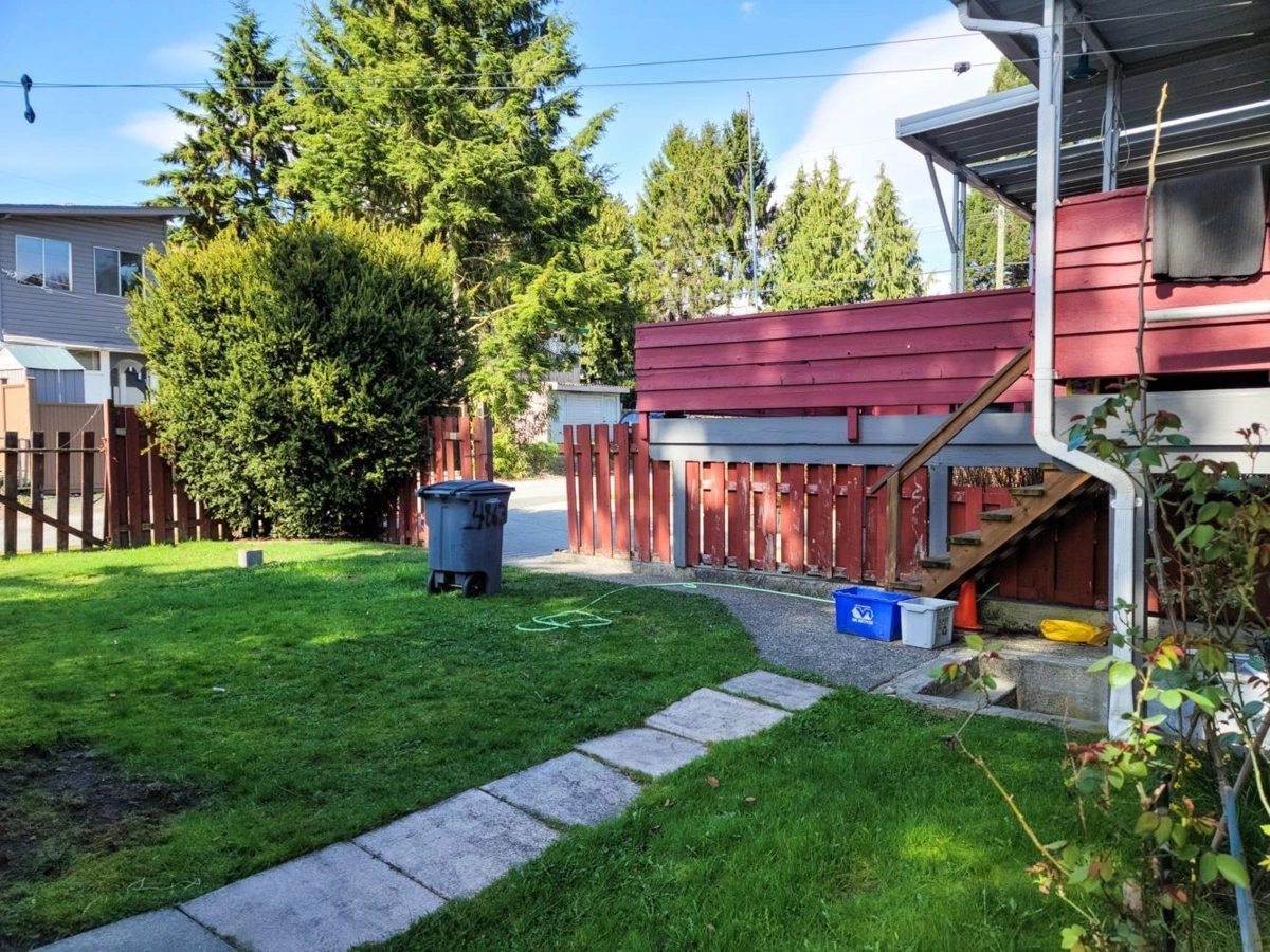 Basement Recreation Room Photo of 4863 Rupert Street, Vancouver, BC