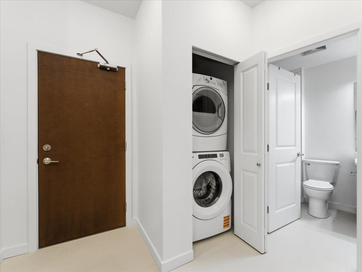 Kitchen Island Photo of 103 225 Francis Way, New Westminster, BC