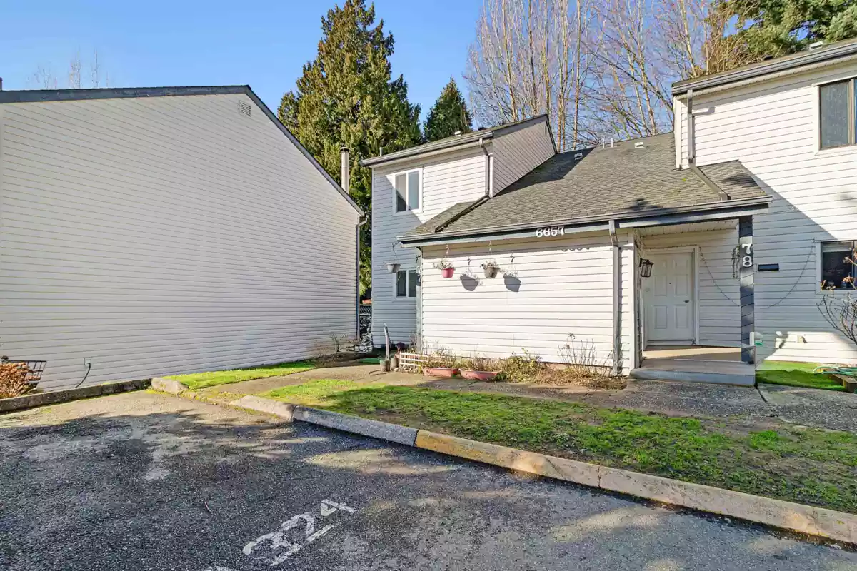 Garage Interior Photo of 77 6657 138 Street, Surrey, BC