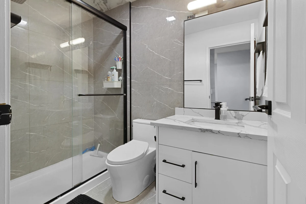 Guest Bathroom Photo of 77 6657 138 Street, Surrey, BC