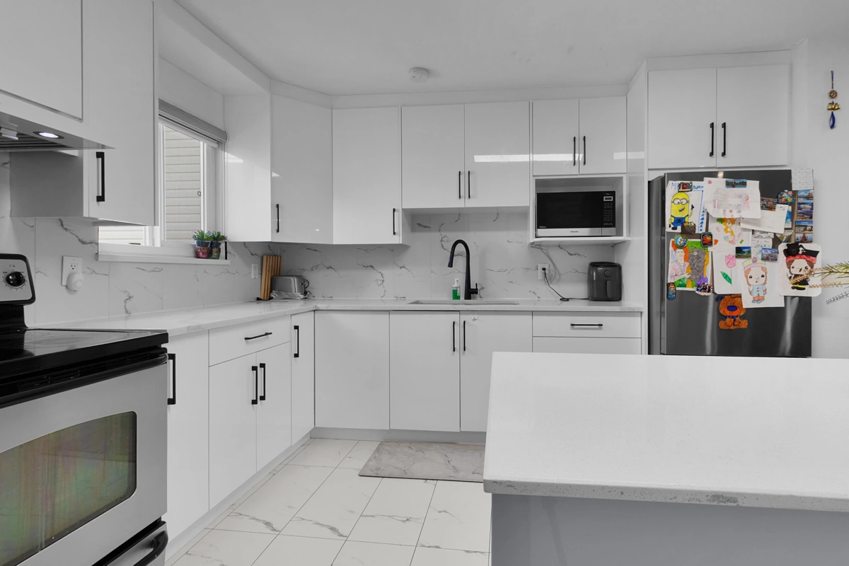 Pantry Photo of 77 6657 138 Street, Surrey, BC