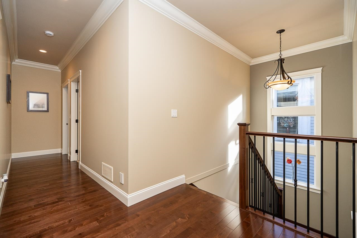 Basement Recreation Room Photo of 2513 164 Street, Surrey, BC