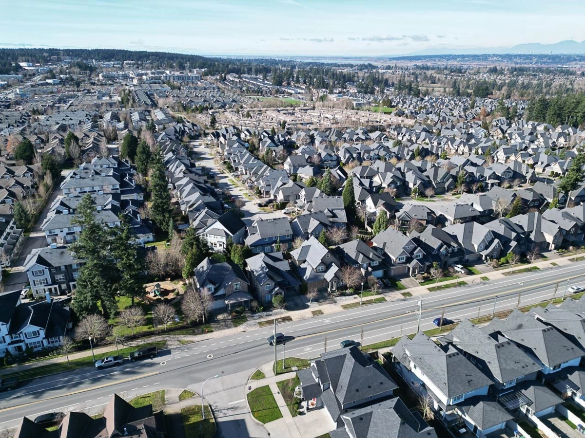 Fitness Center Photo Near 2513 164 Street, Surrey, BC