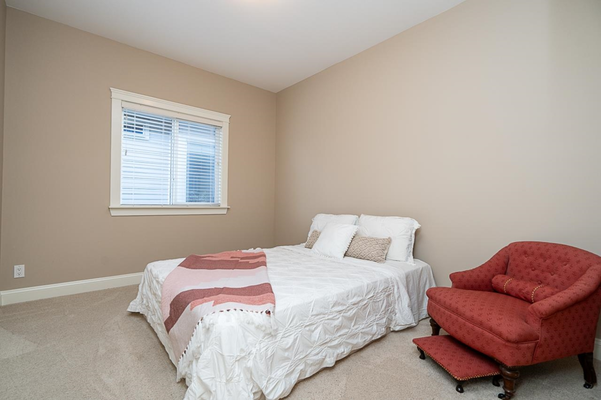 Garage Interior Photo of 2513 164 Street, Surrey, BC