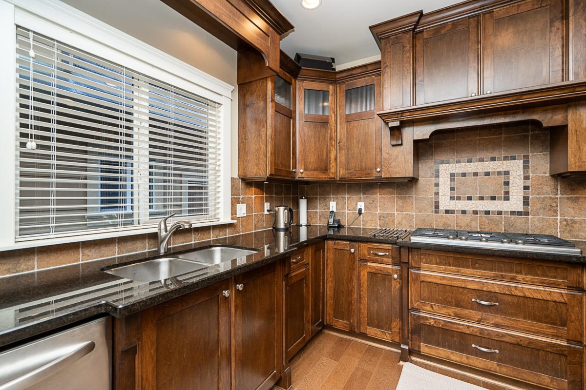 Primary Bathroom Photo of 2513 164 Street, Surrey, BC