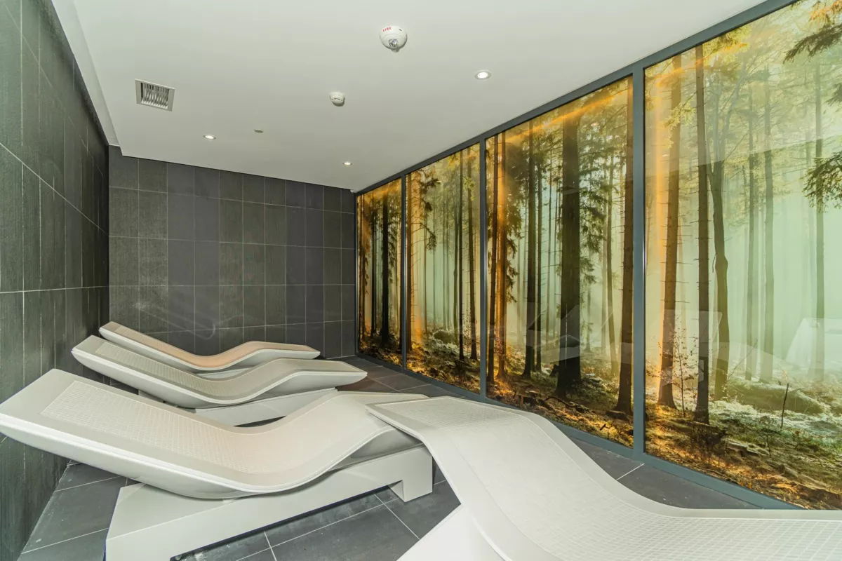 Front Yard Photo of 582 8608 Hazelbridge Way, Richmond, BC