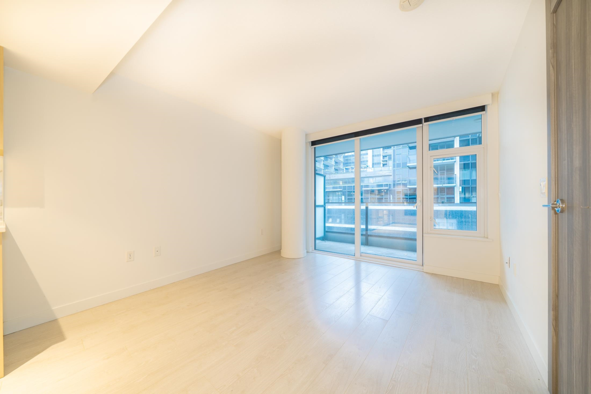 Kitchen Island Photo of 582 8608 Hazelbridge Way, Richmond, BC