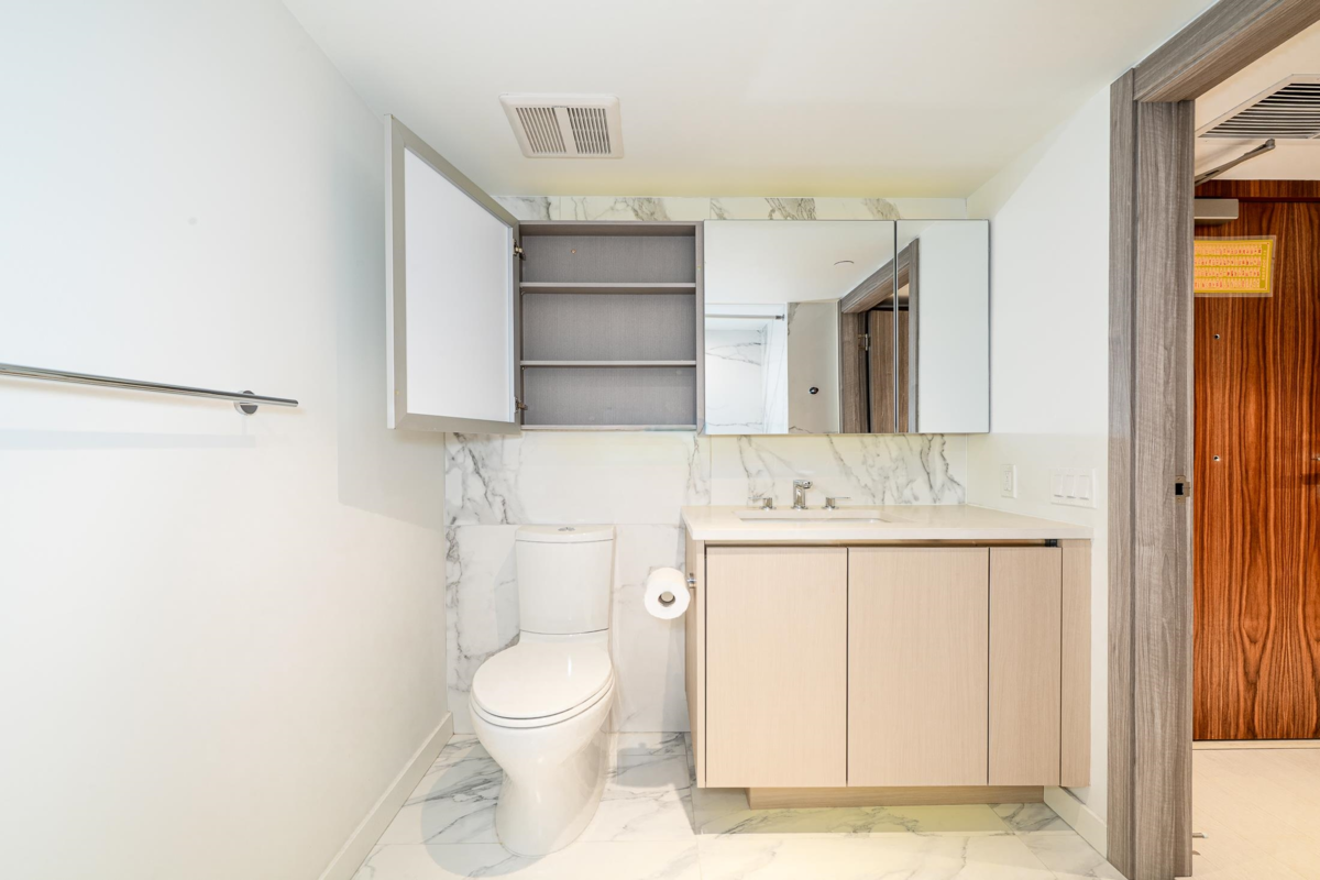 Outdoor Patio Photo of 582 8608 Hazelbridge Way, Richmond, BC