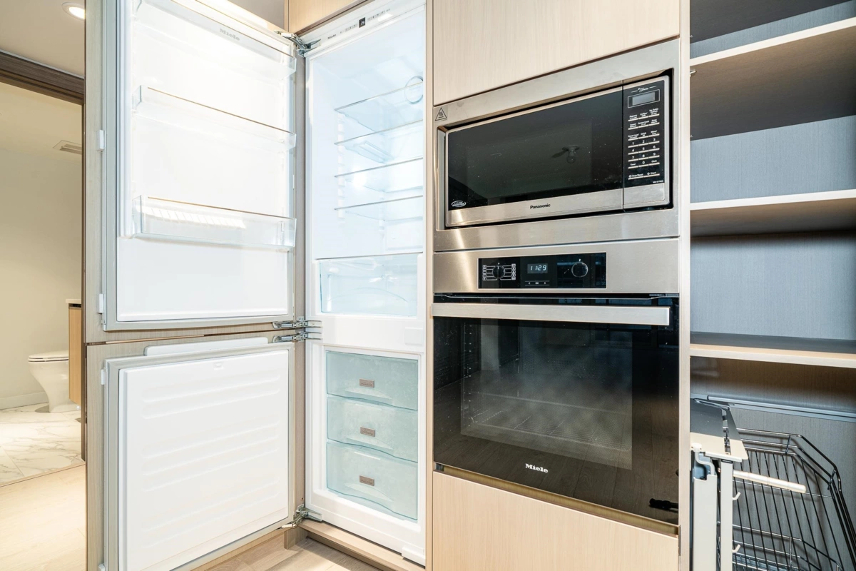 Powder Room Photo of 582 8608 Hazelbridge Way, Richmond, BC