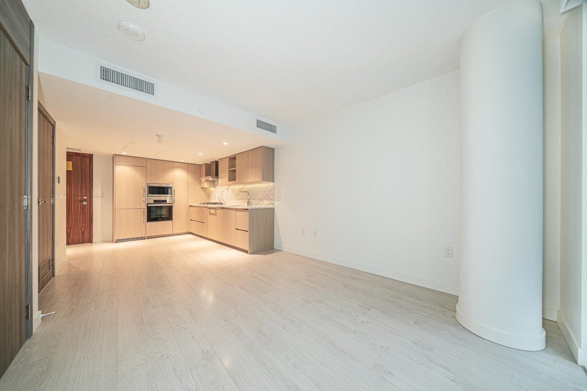 Primary Bedroom Photo of 582 8608 Hazelbridge Way, Richmond, BC