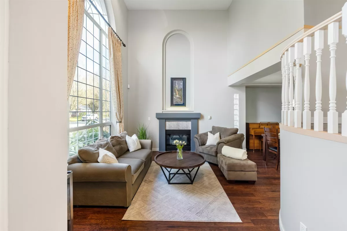 Guest Bathroom Photo of 20326 92a Avenue Avenue, Langley, BC