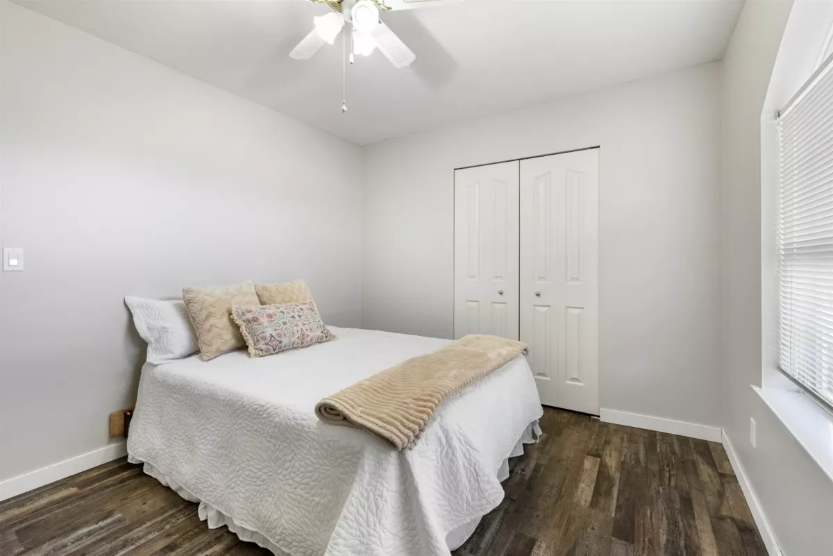 Primary Bathroom Photo of 20326 92a Avenue Avenue, Langley, BC