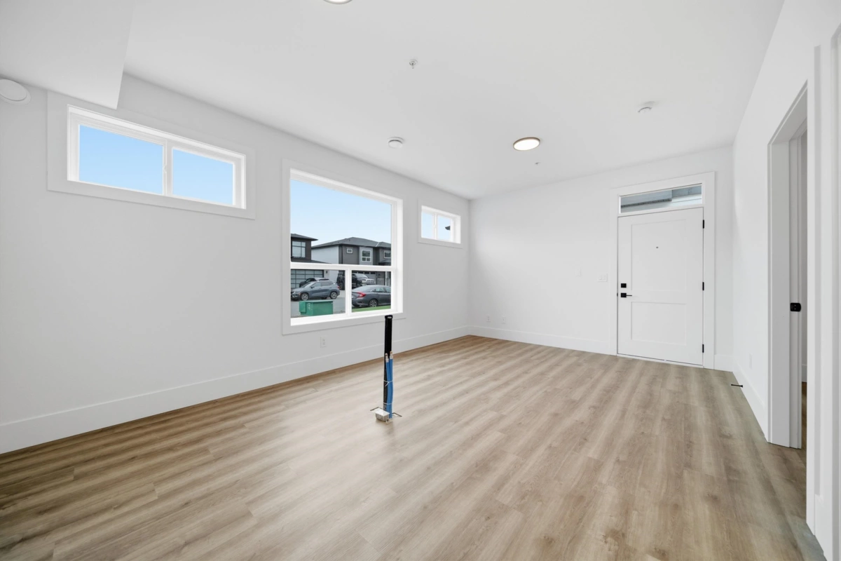 Basement Recreation Room Photo of 32738 Carter Avenue, Mission, BC