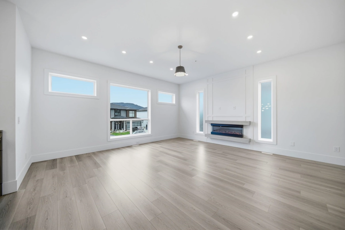 Breakfast Nook Photo of 32738 Carter Avenue, Mission, BC