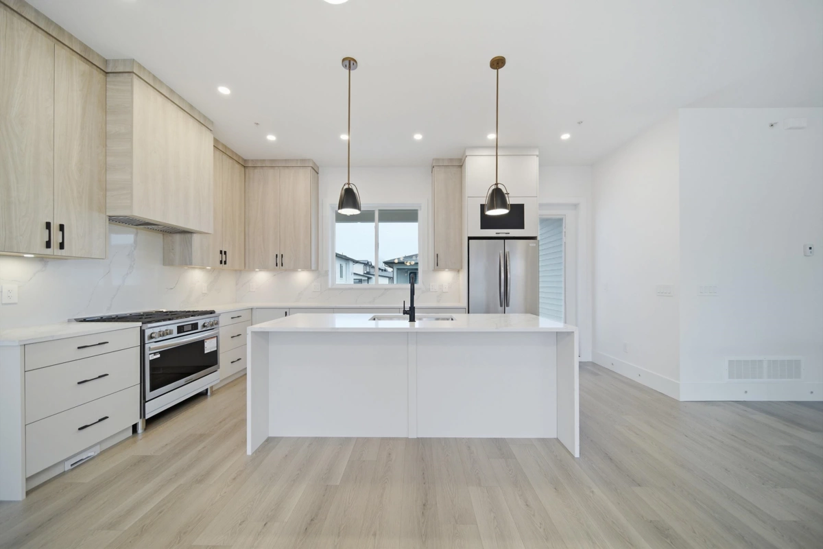 Family Room Photo of 32738 Carter Avenue, Mission, BC