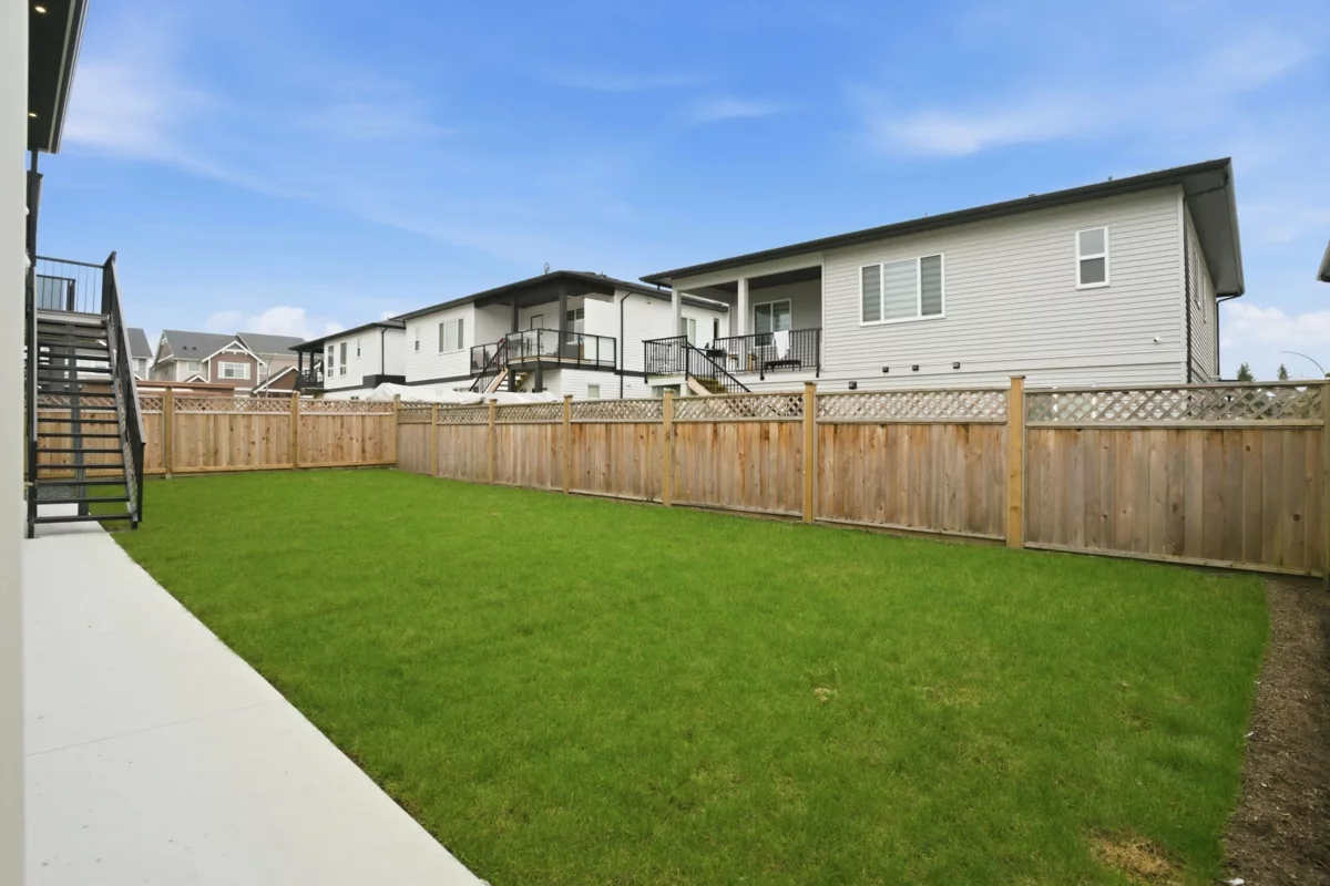 Hallway Photo of 32738 Carter Avenue, Mission, BC